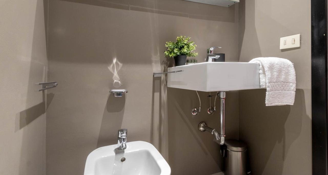 Joivy Spacious 1 Bedroom Apt Near S Agostino Metro 米兰 外观 照片